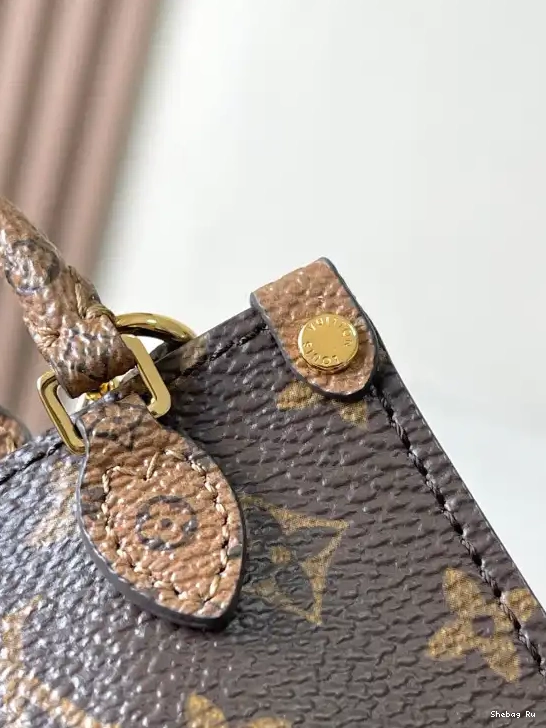 LOUIS MICRO-8.5*3.5*10.5CM ONTHEGO VUITTON 0627